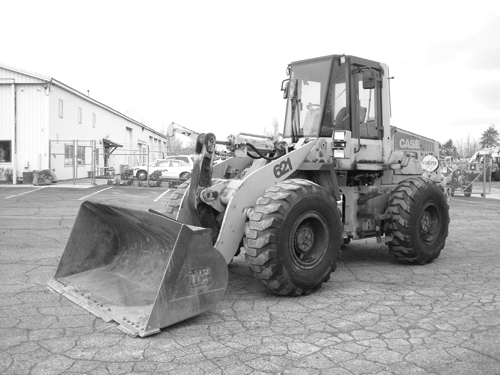 CASE 621 LOADER for sale in Holland, MI