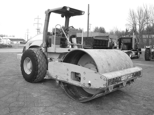 2004 CATERPILLAR CS-563-E ROLLER for sale in Holland, MI