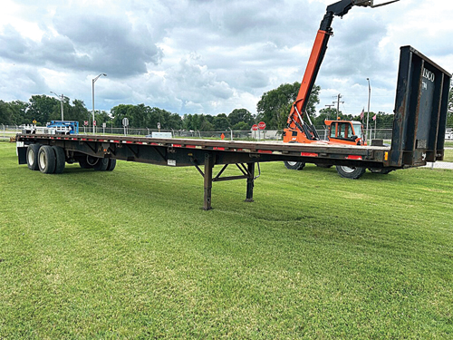 1999 FRUEHUAF SLIDE AXLE TRAILER for sale in West Terre Haute, IN