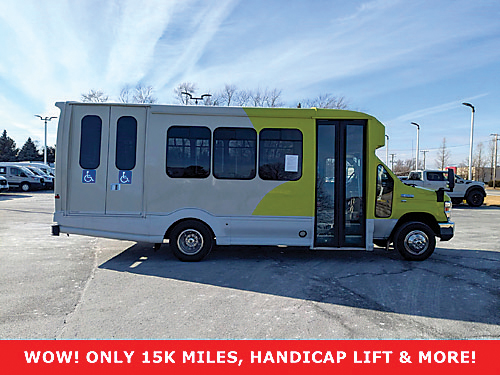 2016 FORD E-450 for sale in West Chicago, IL