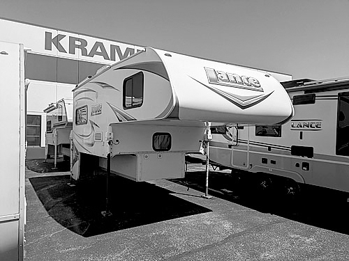 2012 LANCE 950 for sale in Zion, IL