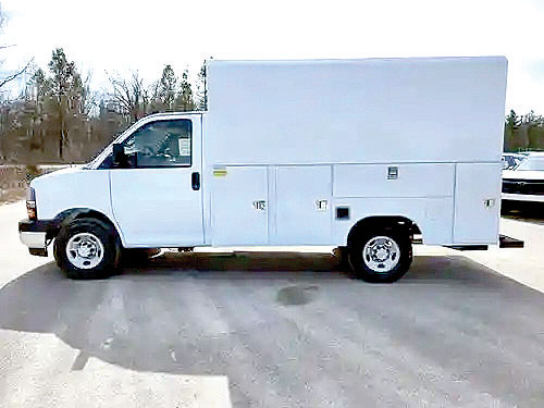 2025 CHEVROLET 3500 EXPRESS for sale in Midland, MI