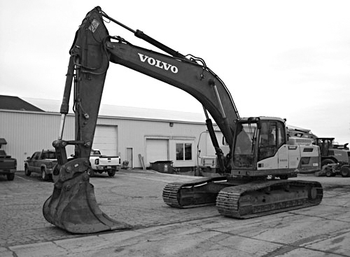 2012 VOLVO EC300DL EXCAVATOR for sale in Holland, MI