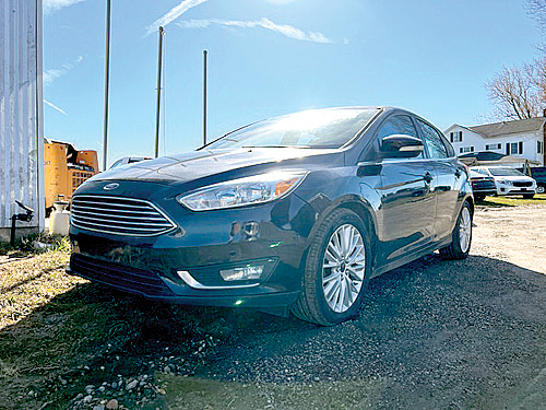 2017 FORD FOCUS for sale in Wakarusa, IN