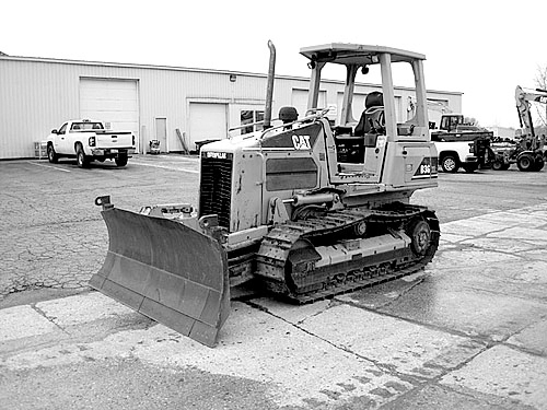 2006 CATERPILLAR D3G-XL DOZER for sale in Holland, MI