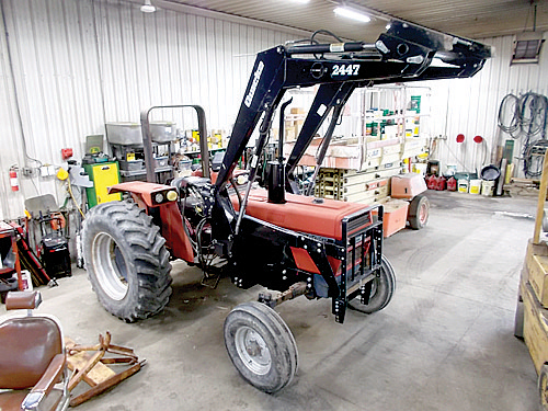 CASE-IH 585 for sale in Albany, IN