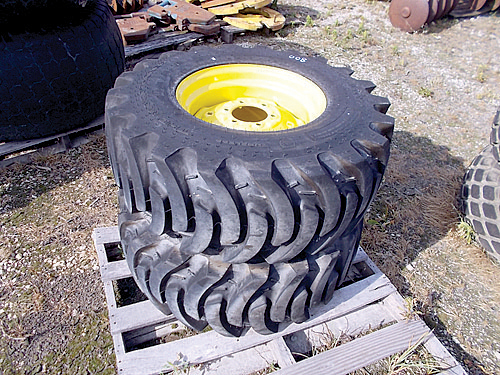 (2) TIRES ON RIMS (2) TIRES ON RIMS for sale in Albany, IN