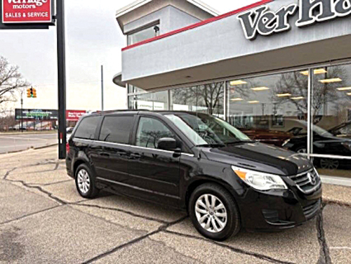 2013 VOLKSWAGEN ROUTAN for sale in Holland, MI