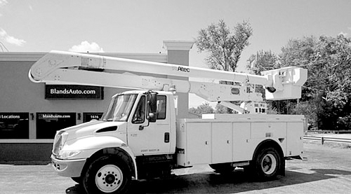2006 INTERNATIONAL 4300 for sale in Bloomington, IN