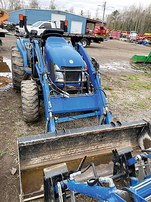 NEW HOLLAND TC40DA for sale in Alpena, MI