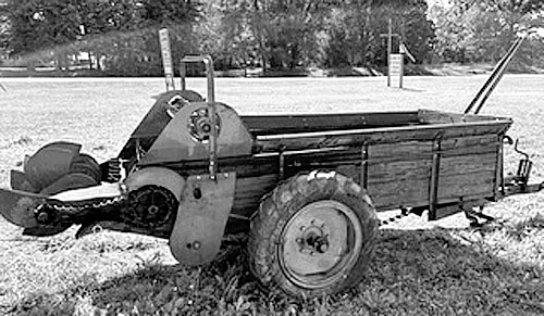 NEW IDEA MANURE SPREADER for sale in Eau Claire, MI