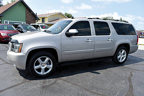 2009 CHEVROLET SUBURBAN for sale in Fort Wayne, IN