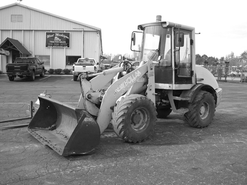 2004 NEW LW80B LOADER for sale in Holland, MI