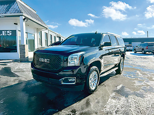 2017 GMC YUKON for sale in Frankfort, IN