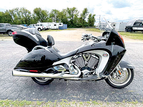 2009 VICTORY VISION TOUR PREMIUM for sale in Marengo, IL