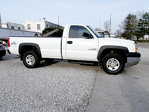 2003 CHEVROLET SILVERADO for sale in Albany, IN