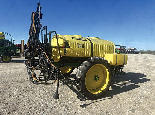 BESTWAY FIELD PRO II 1000 for sale in Wilkinson, IN