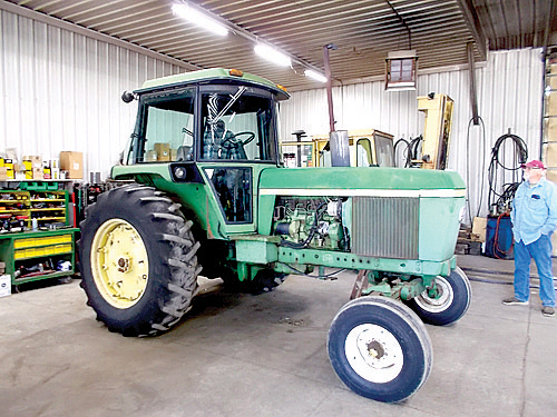 1974 JOHN DEERE 4230 for sale in Albany, IN