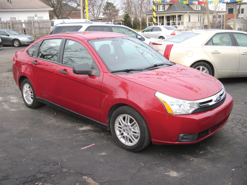 2010 FORD FOCUS for sale in Plymouth, MI