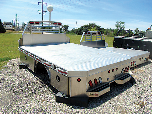 MARTIN ALUMINUM SKIRTED FLATBED for sale in Beardstown, IL