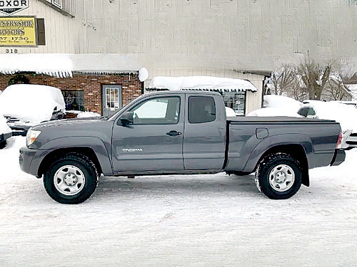 2010 TOYOTA TACOMA for sale in South Haven, MI