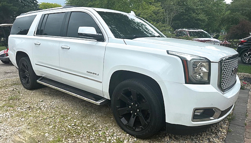 2017 GMC YUKON for sale in Mount Summit, IN