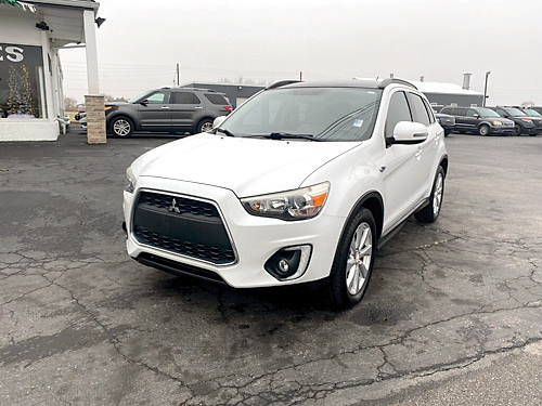 2015 MITSUBISHI OUTLANDER for sale in Frankfort, IN
