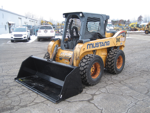 2016 MUSTANG 4000V for sale in Holland, MI