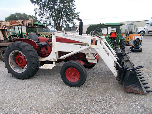 1967 INTERNATIONAL 606 for sale in Albany, IN