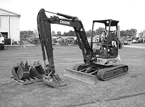 2015 JOHN 35G MINI EXCAVATOR for sale in Holland, MI