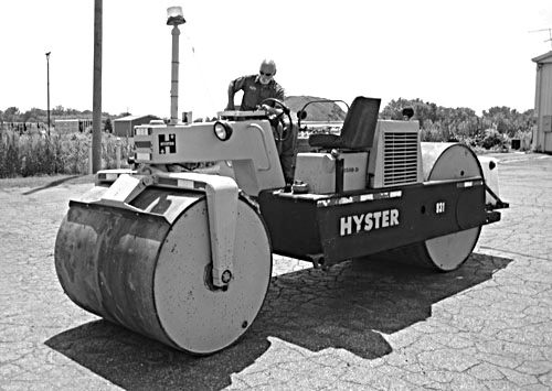HYSTER C350BD ROLLER for sale in Holland, MI