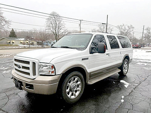 2005 FORD EXCURSION for sale in Elgin, IL Photo 1