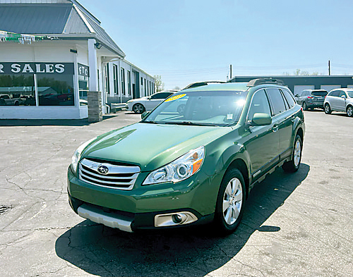 2011 SUBARU OUTBACK for sale in Frankfort, IN