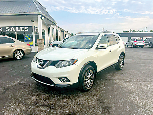 2016 NISSAN ROGUE for sale in Frankfort, IN
