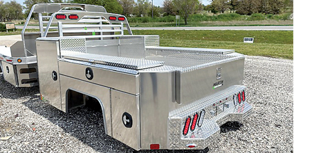 MARTIN GOOSENECK SERVICE BODY for sale in Beardstown, IL