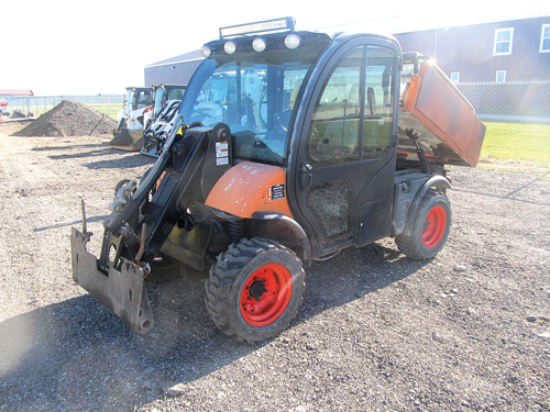 2003 BOBCAT 5600 TOOLCAT UTILITY WORK MACHINE for sale in Bloomington, IL Photo 1