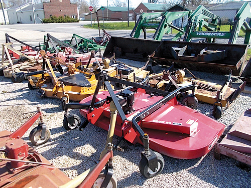 FINISH MOWERS 6’ UP TO 90” for sale in Albany, IN