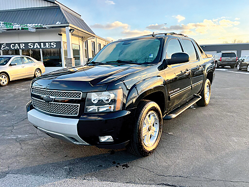 2011 CHEVROLET AVALANCHE for sale in Frankfort, IN