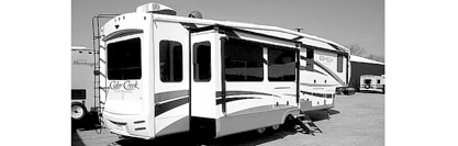 2017 CEDAR CREEK CHAMPAGNE for sale in Atwood, IN