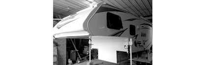 2014 LANCE CAMPER for sale in Atwood, IN