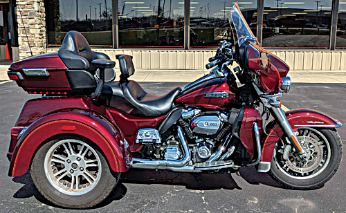 2017 HARLEY-DAVIDSON TRI GLIDE ULTRA for sale in Muncie, IN