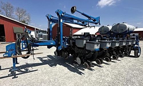 2015 KINZE 4900 PLANTER for sale in Wilkinson, IN