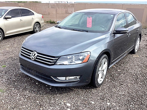 2013 VOLKSWAGEN PASSAT for sale in Wakarusa, IN