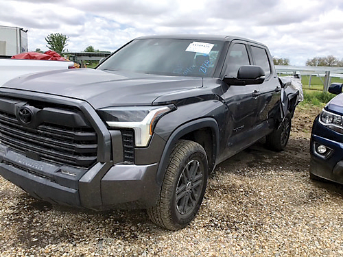 2024 TOYOTA TUNDRA for sale in Wakarusa, IN