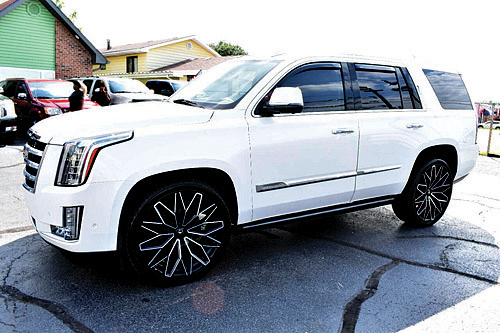 2017 CADILLAC ESCALADE for sale in Fort Wayne, IN