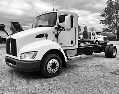 2014 KENWORTH T170 for sale in Wawaka, IN