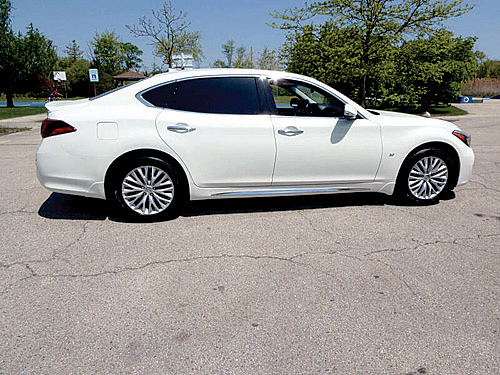 2016 INFINITI Q70 for sale in Elgin, IL