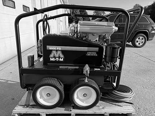 MI-T-M PRESSURE WASHER for sale in Elnora, IN