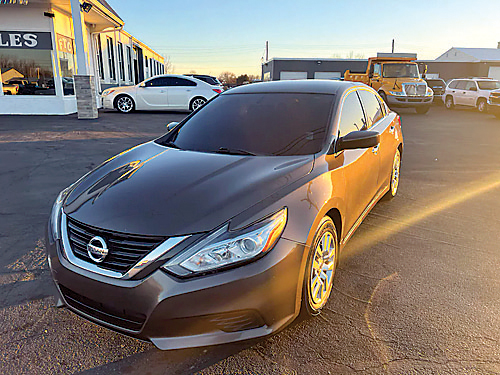 2017 NISSAN ALTIMA for sale in Frankfort, IN Photo 1