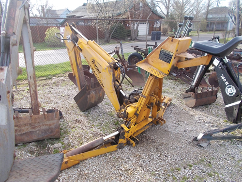 INTERNATIONAL 3082 SERIES A BACKHOE for sale in Albany, IN